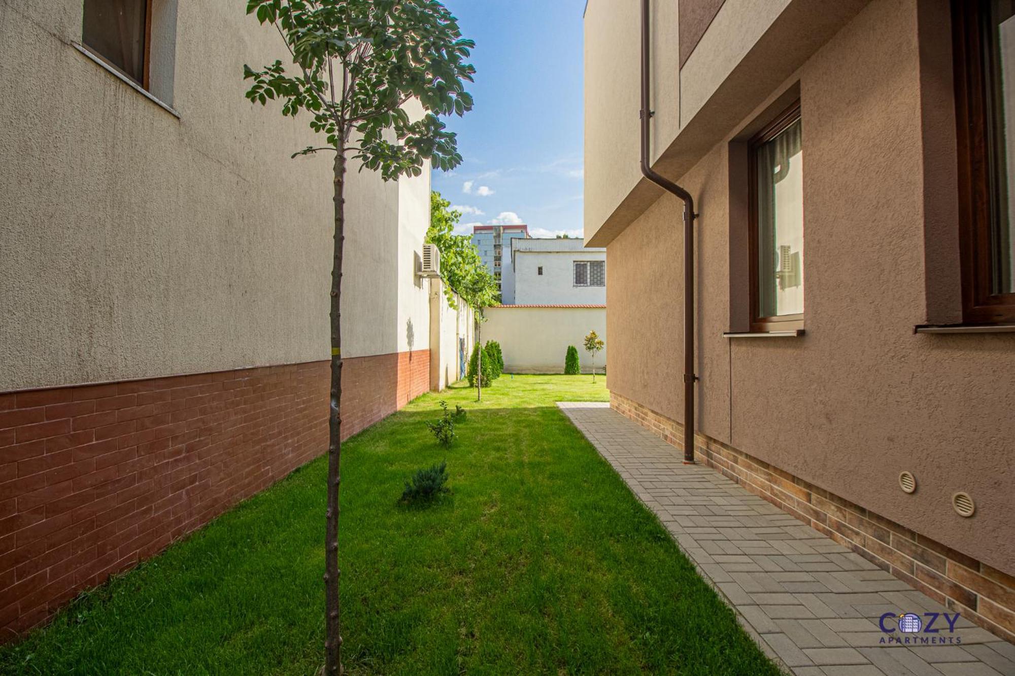 Cozy Brand New Boutique Aparthotel Брашов Екстериор снимка
