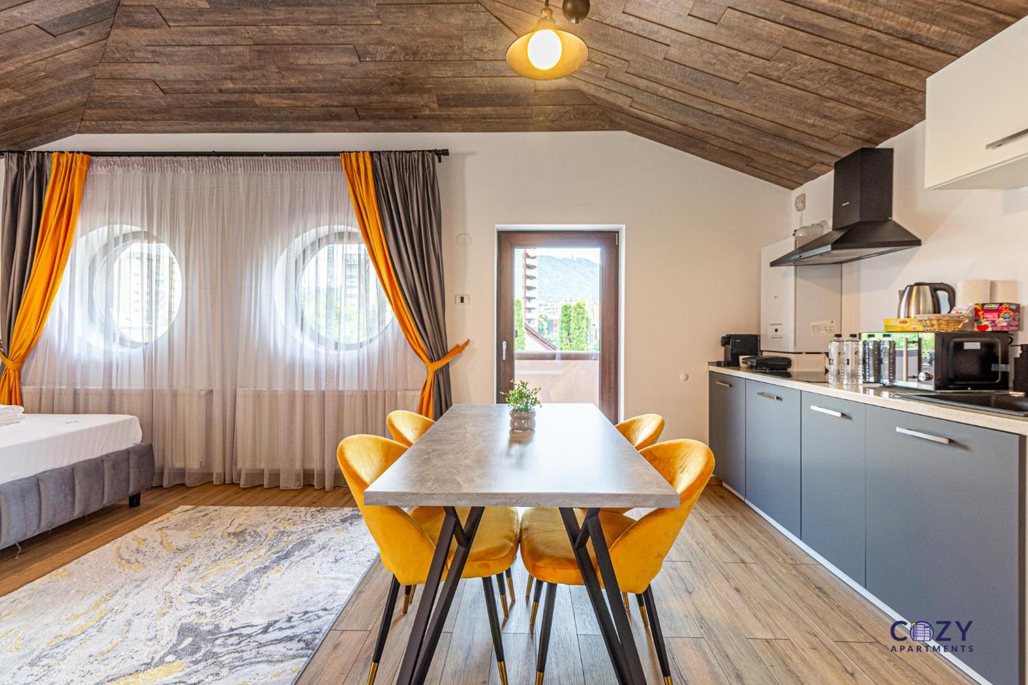 Cozy Brand New Boutique Aparthotel Брашов Екстериор снимка