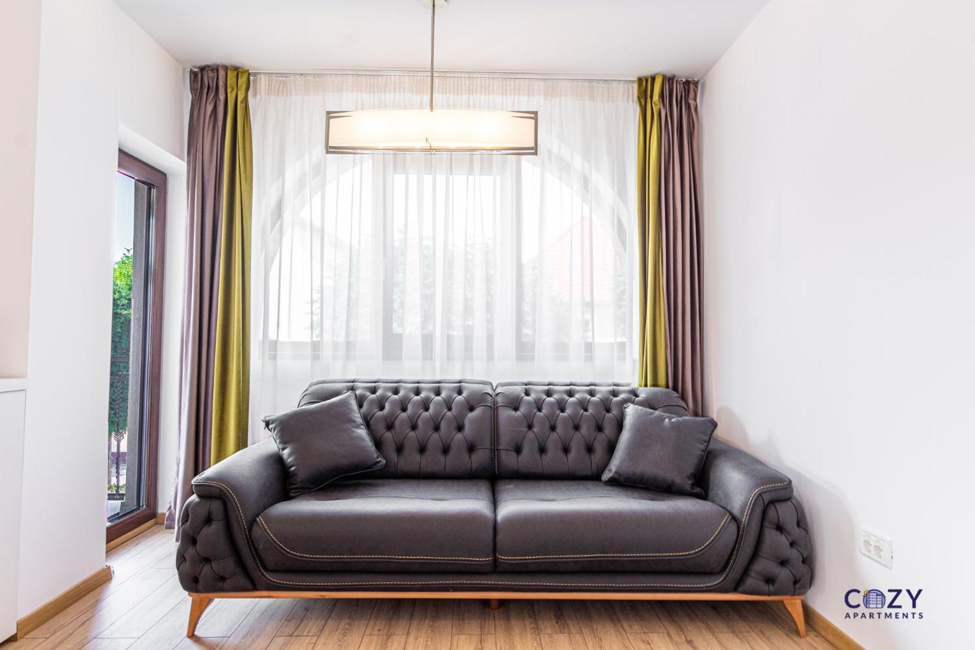 Cozy Brand New Boutique Aparthotel Брашов Екстериор снимка