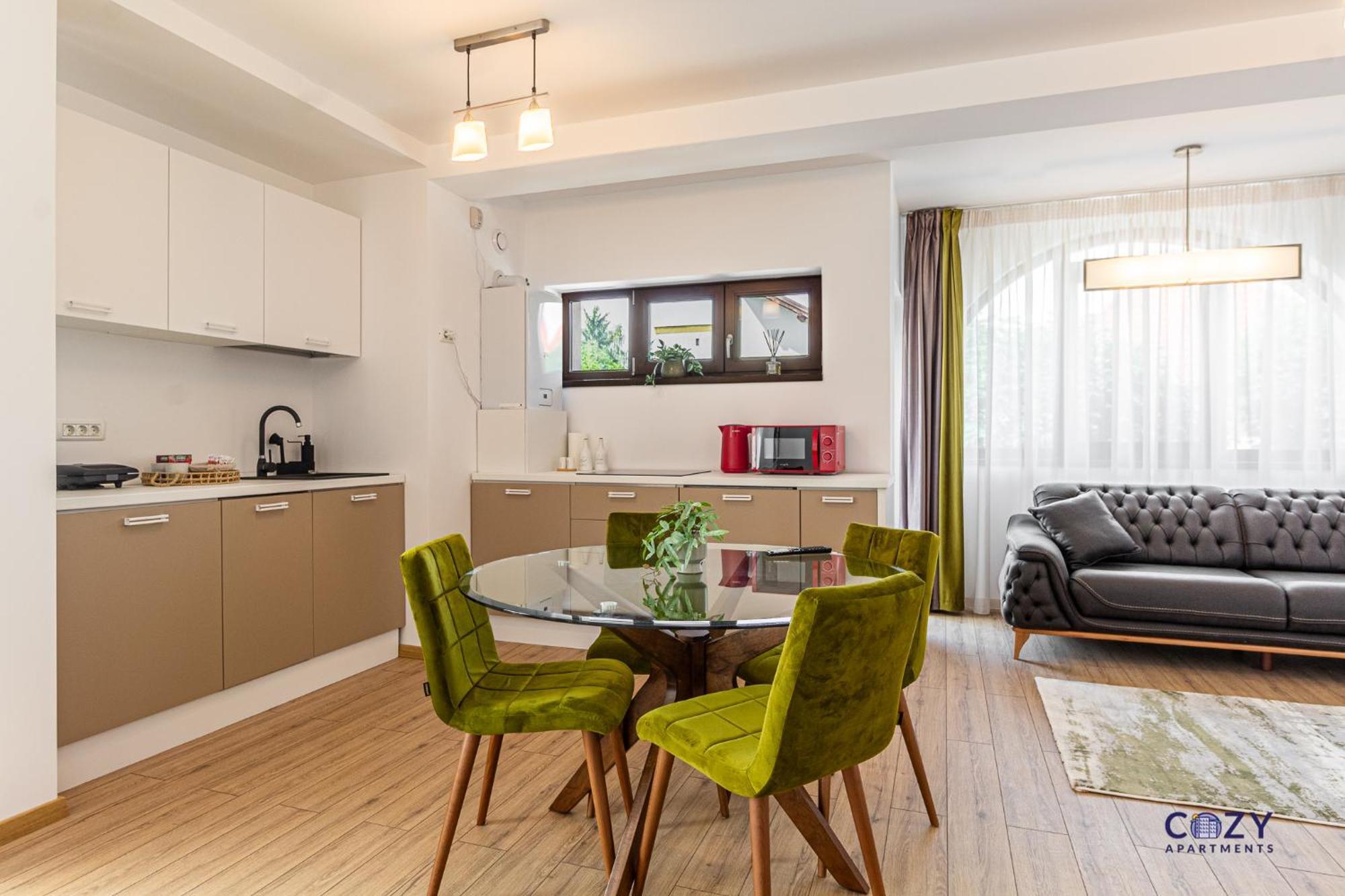 Cozy Brand New Boutique Aparthotel Брашов Екстериор снимка