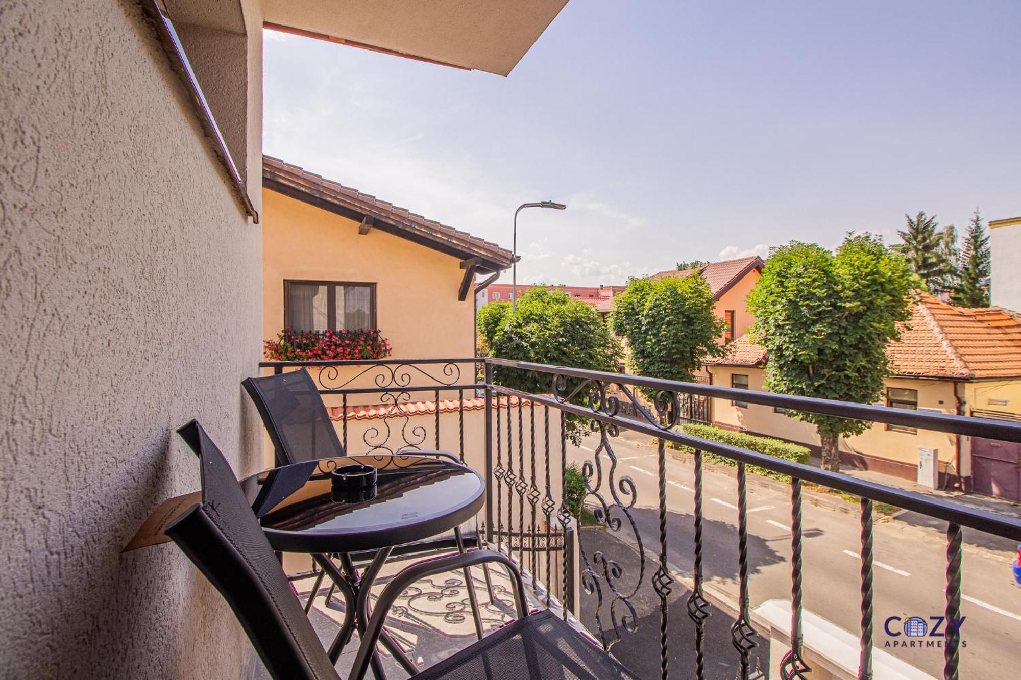 Cozy Brand New Boutique Aparthotel Брашов Екстериор снимка