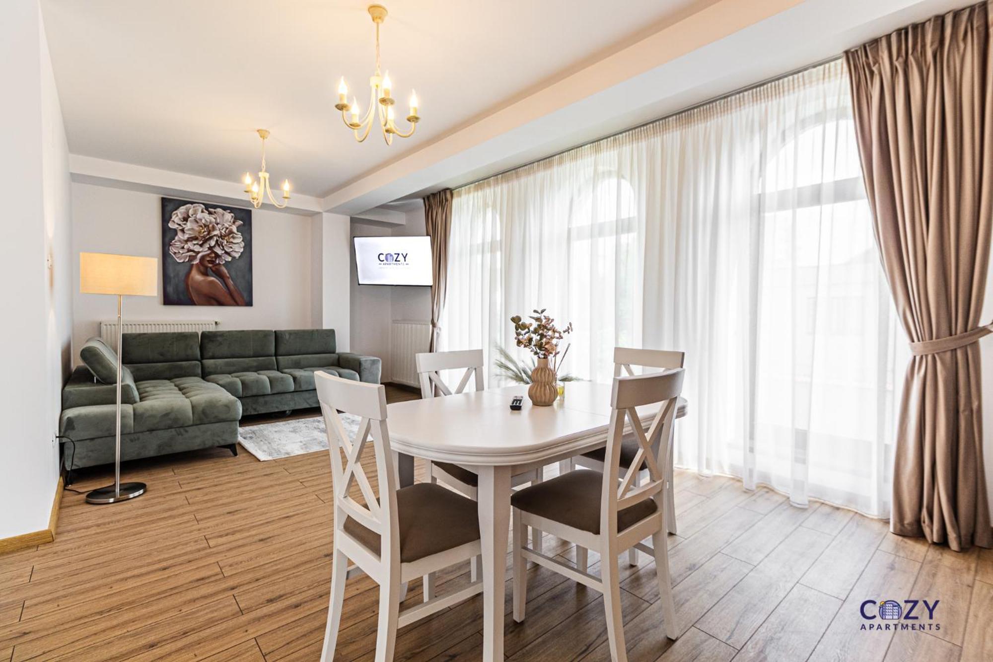 Cozy Brand New Boutique Aparthotel Брашов Екстериор снимка