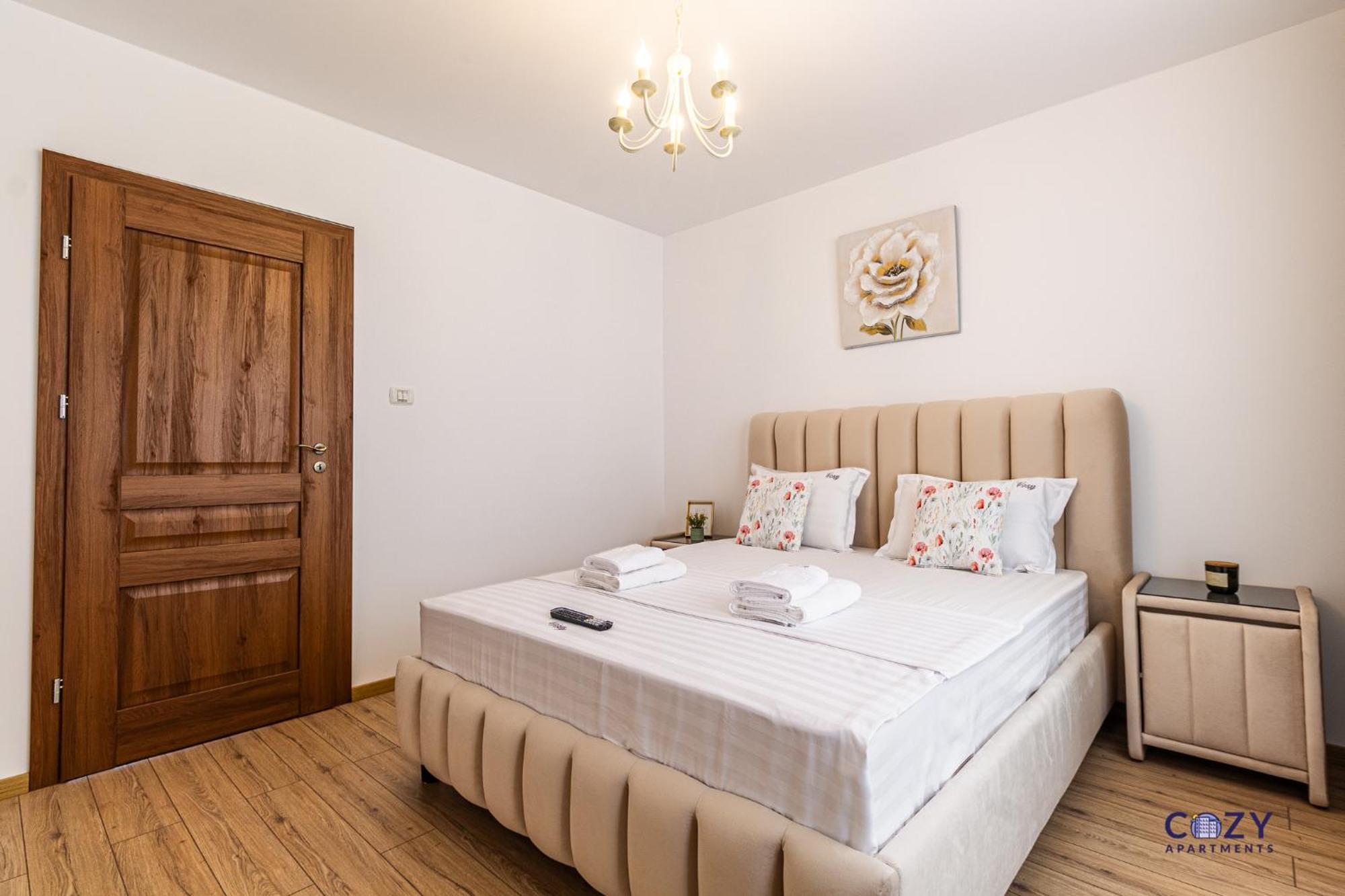 Cozy Brand New Boutique Aparthotel Брашов Екстериор снимка