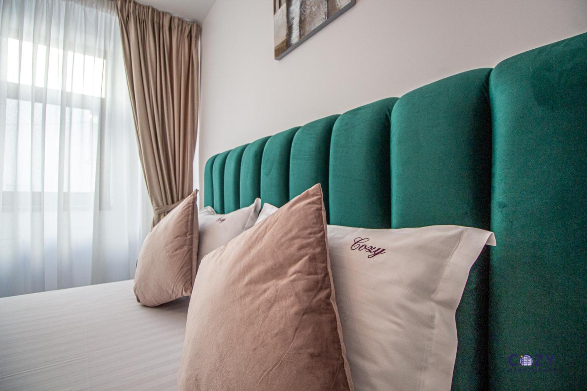 Cozy Brand New Boutique Aparthotel Брашов Екстериор снимка