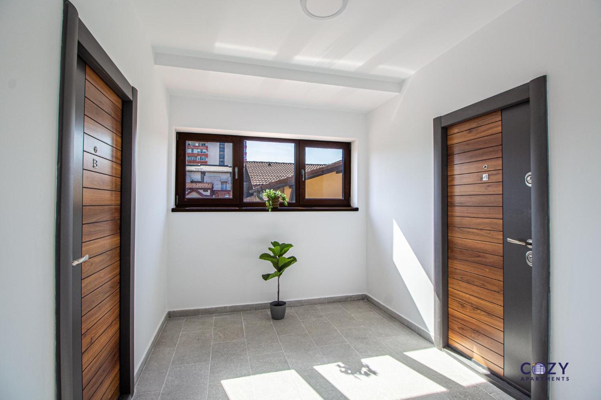 Cozy Brand New Boutique Aparthotel Брашов Екстериор снимка