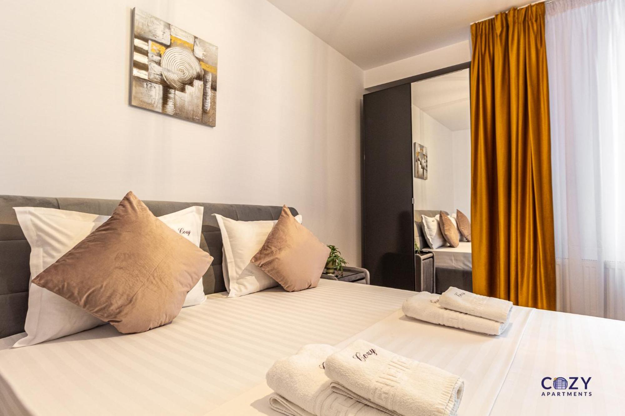 Cozy Brand New Boutique Aparthotel Брашов Екстериор снимка